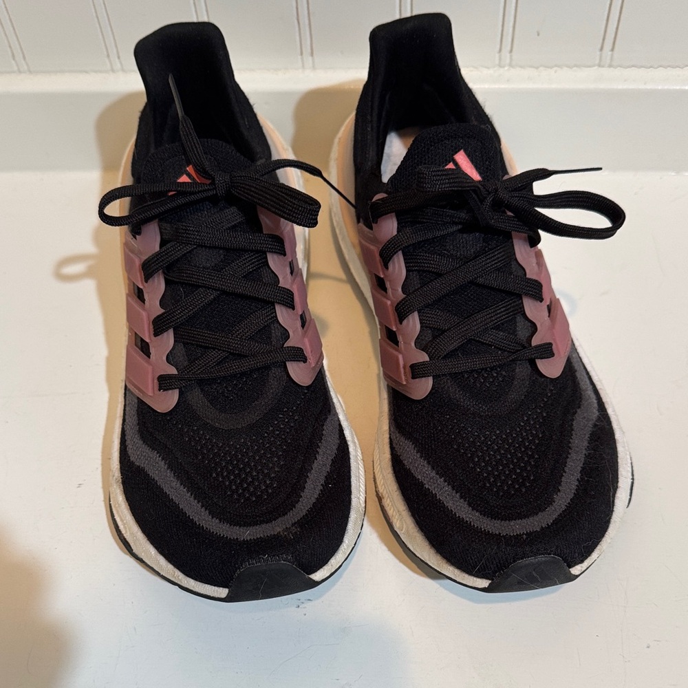 Adidas Women's Black and Mauve Athletic Shoes